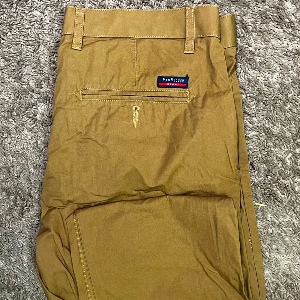 Vanheusen Sport Slim Fit Air Chino, Like new